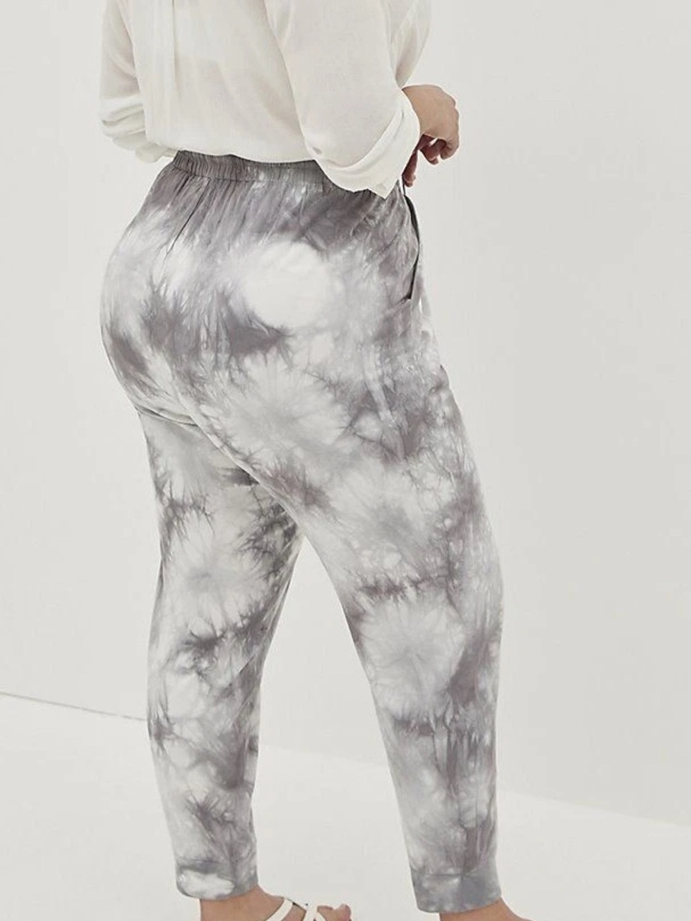 Torrid Tie Dye Jogger Pants 2X Gray Relaxed Fit Mid Rise Lounge Athleisure - Picture 3 of 6